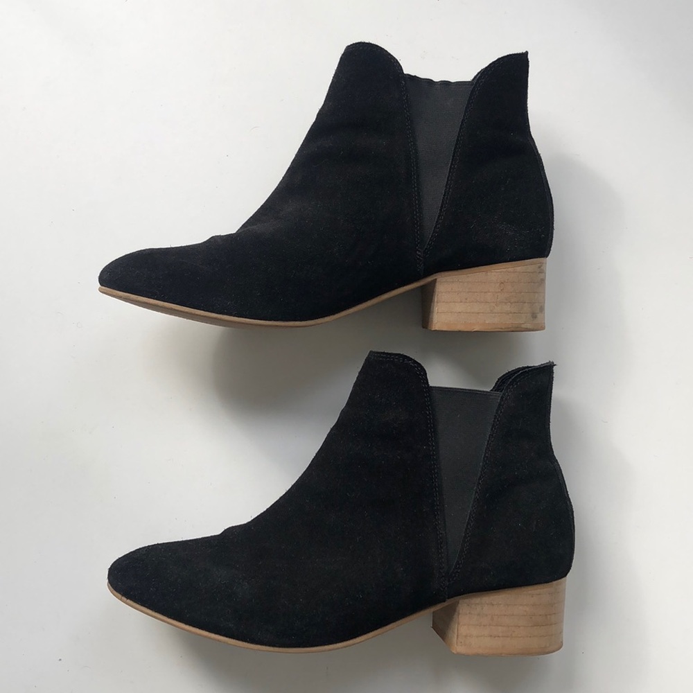 Asos Design Wide Width Black Suede Chelsea Boots